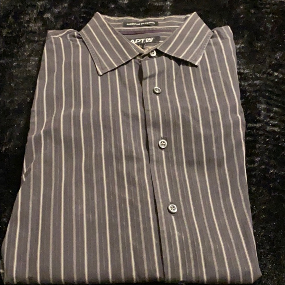 Apt. 9 dress shirt. L